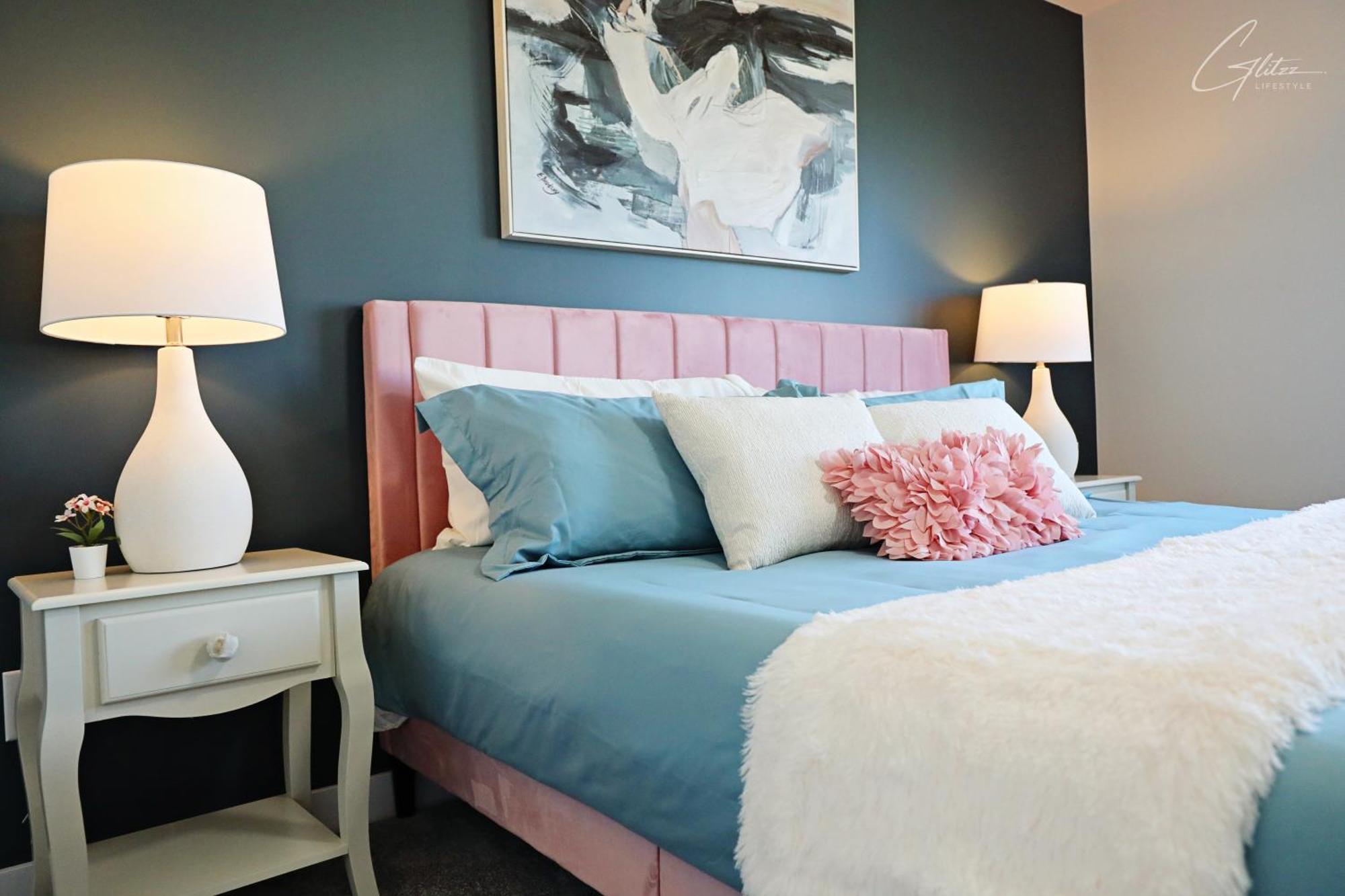 Beautiful Home With 4 King Beds,Airport,Disney+ Έντμοντον Εξωτερικό φωτογραφία