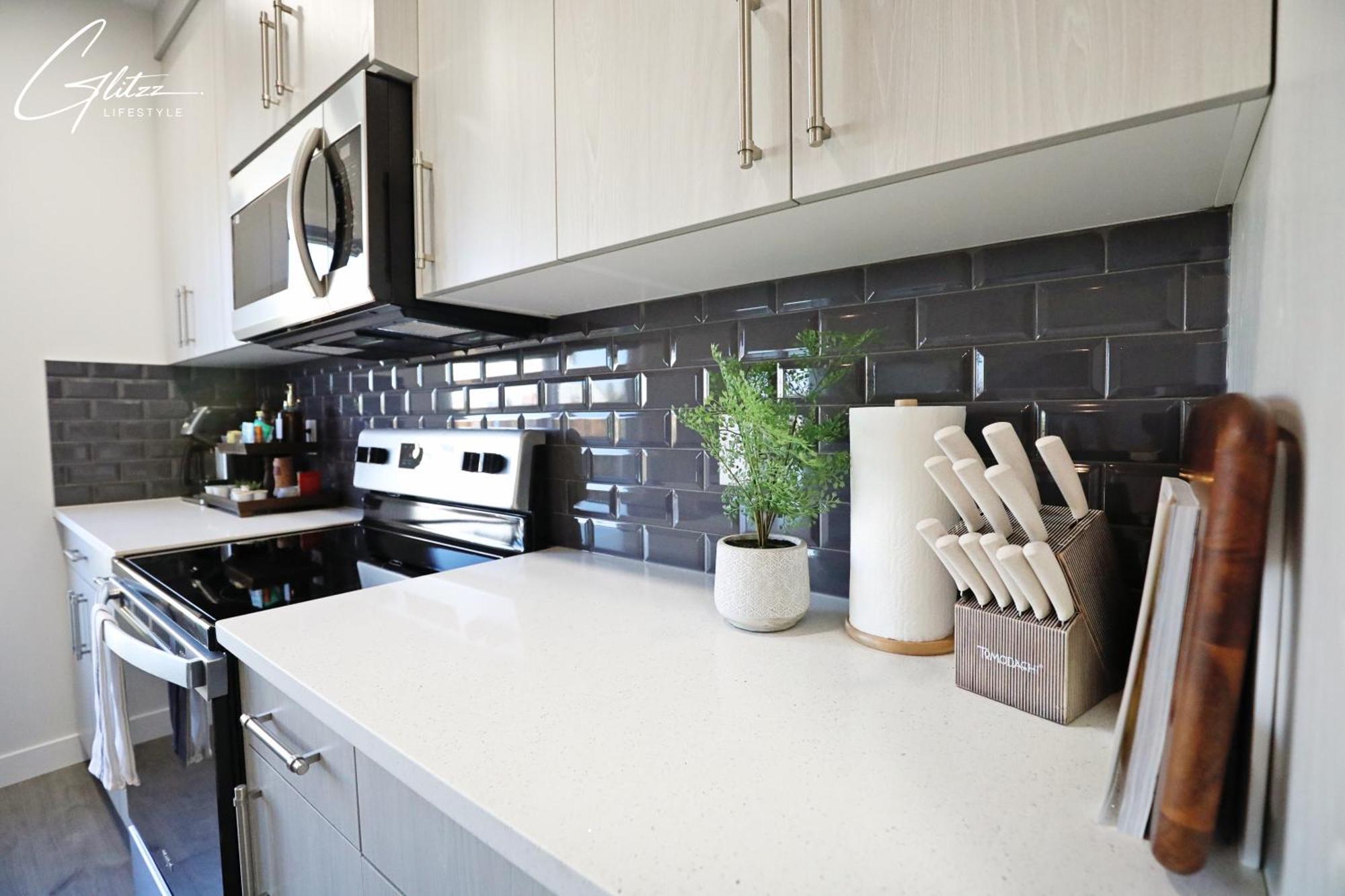 Beautiful Home With 4 King Beds,Airport,Disney+ Έντμοντον Εξωτερικό φωτογραφία